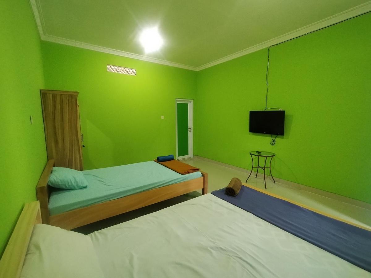 Villa Batu Tua Puncak Mitra Reddoorz Bogor Kültér fotó